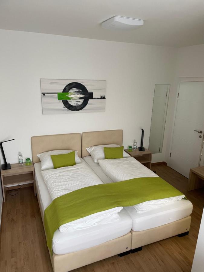 Hotel Garni Ilys Inn Wels Esterno foto