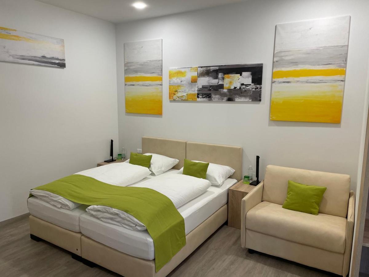 Hotel Garni Ilys Inn Wels Esterno foto